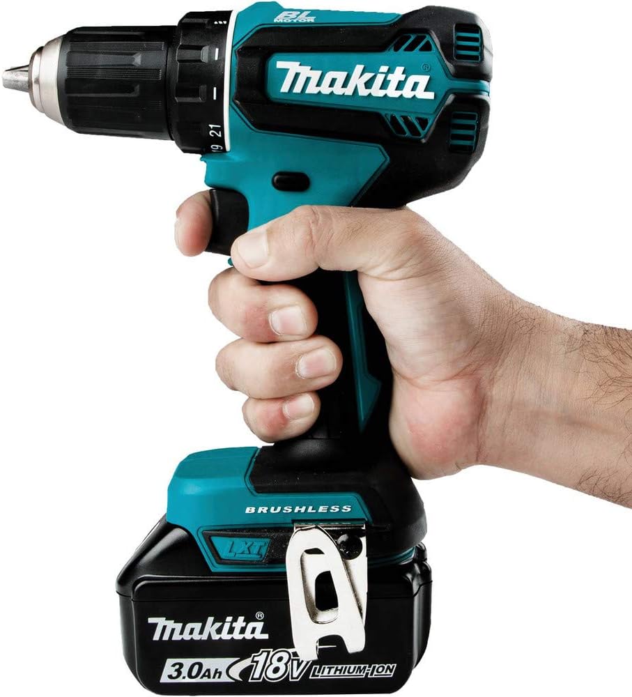Makita XFD131 18V LXT® Lithium-Ion Brushless Cordless 1/2' Driver-Drill Kit (3.0Ah), Variable Speed