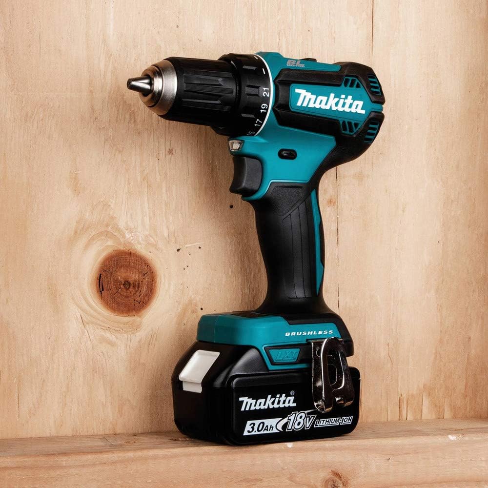 Makita XFD131 18V LXT® Lithium-Ion Brushless Cordless 1/2' Driver-Drill Kit (3.0Ah), Variable Speed