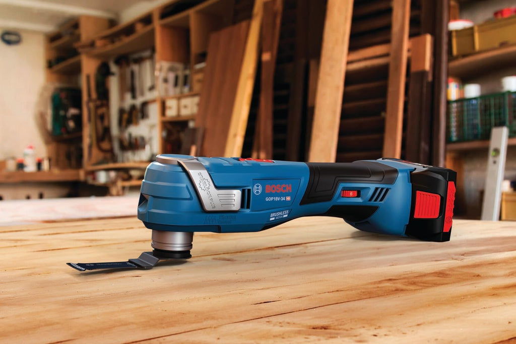 BOSCH GOP18V-34B14 18V Brushless StarlockPlus® Oscillating Multi-Tool Kit with (1) CORE18V® 4 Ah Advanced Power Battery