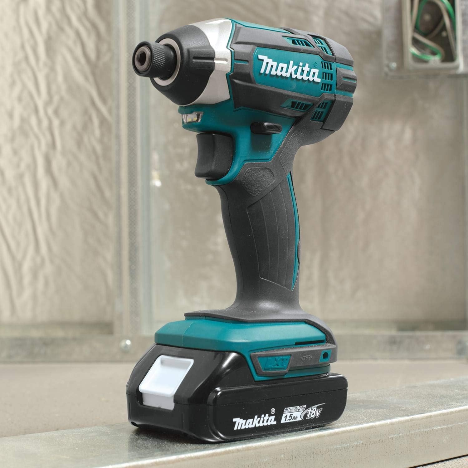 Makita CT225SYX-R 18V LXT Brushed Lithium-Ion 1/2 in. Cordless Drill Driver/1/4 in. Impact Driver Combo Kit with 2 Batteries (1.5 Ah) (Renewed)