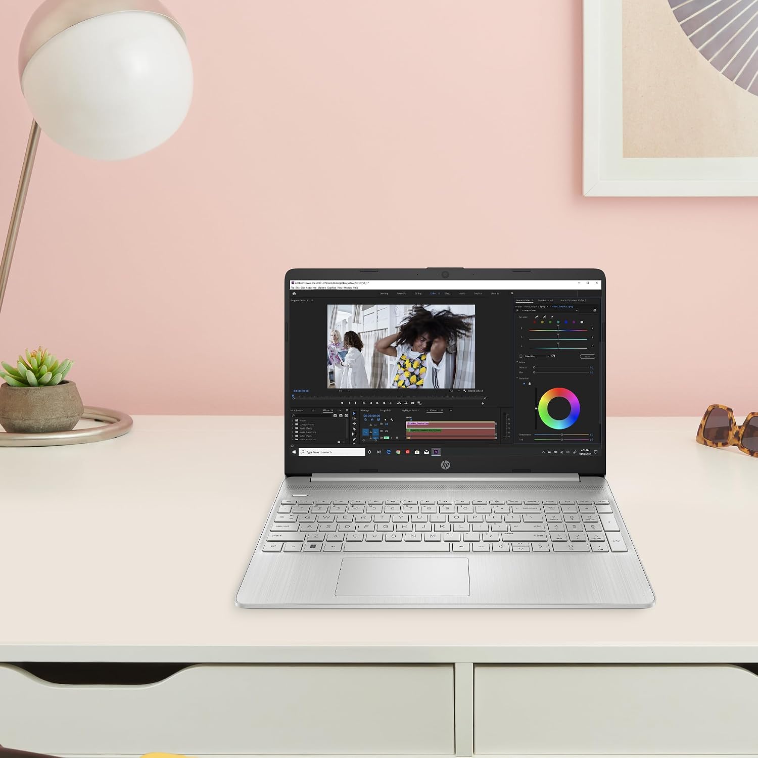 HP 15 inch Laptop, HD Display, AMD Ryzen 5 5500U, 8 GB RAM, 256 GB SSD, AMD Radeon Graphics, Windows 11 Home, 15-ef2099nr (2023)