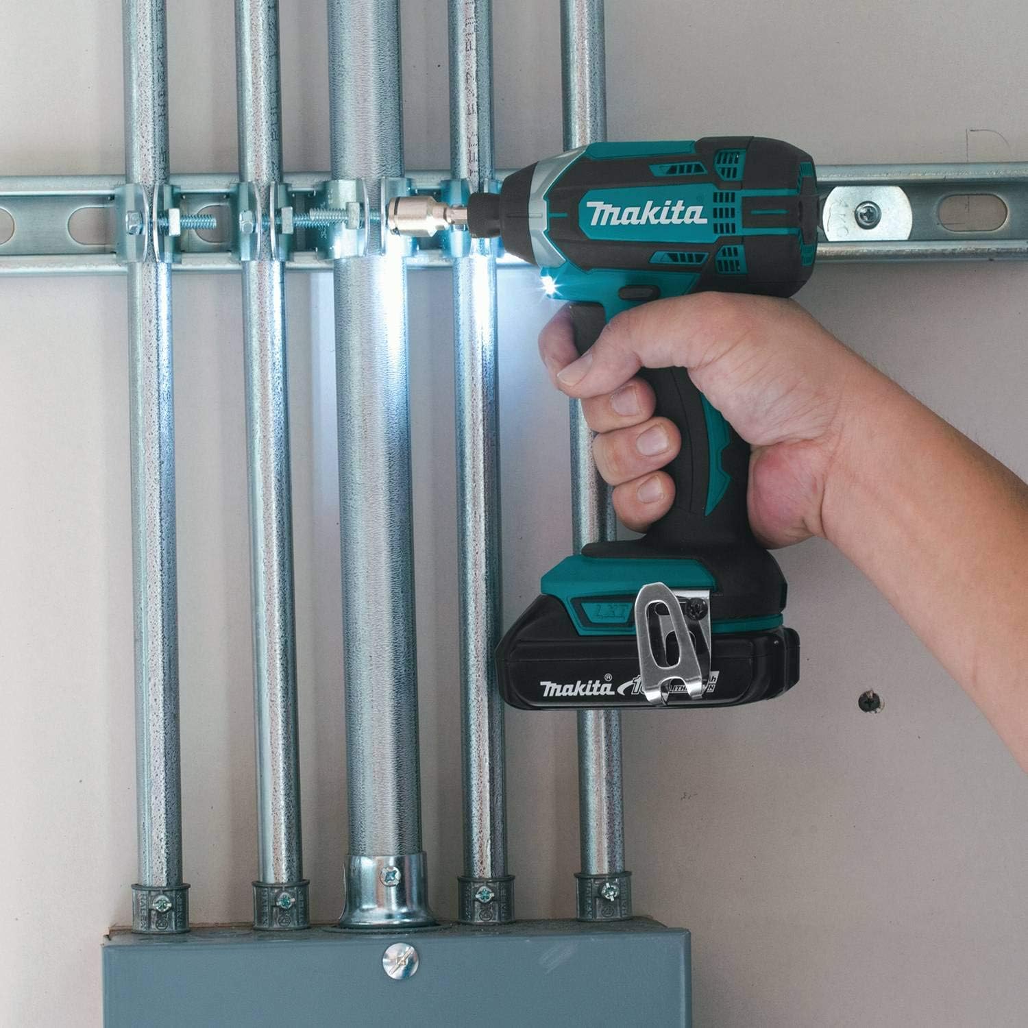 Makita CT225SYX-R 18V LXT Brushed Lithium-Ion 1/2 in. Cordless Drill Driver/1/4 in. Impact Driver Combo Kit with 2 Batteries (1.5 Ah) (Renewed)