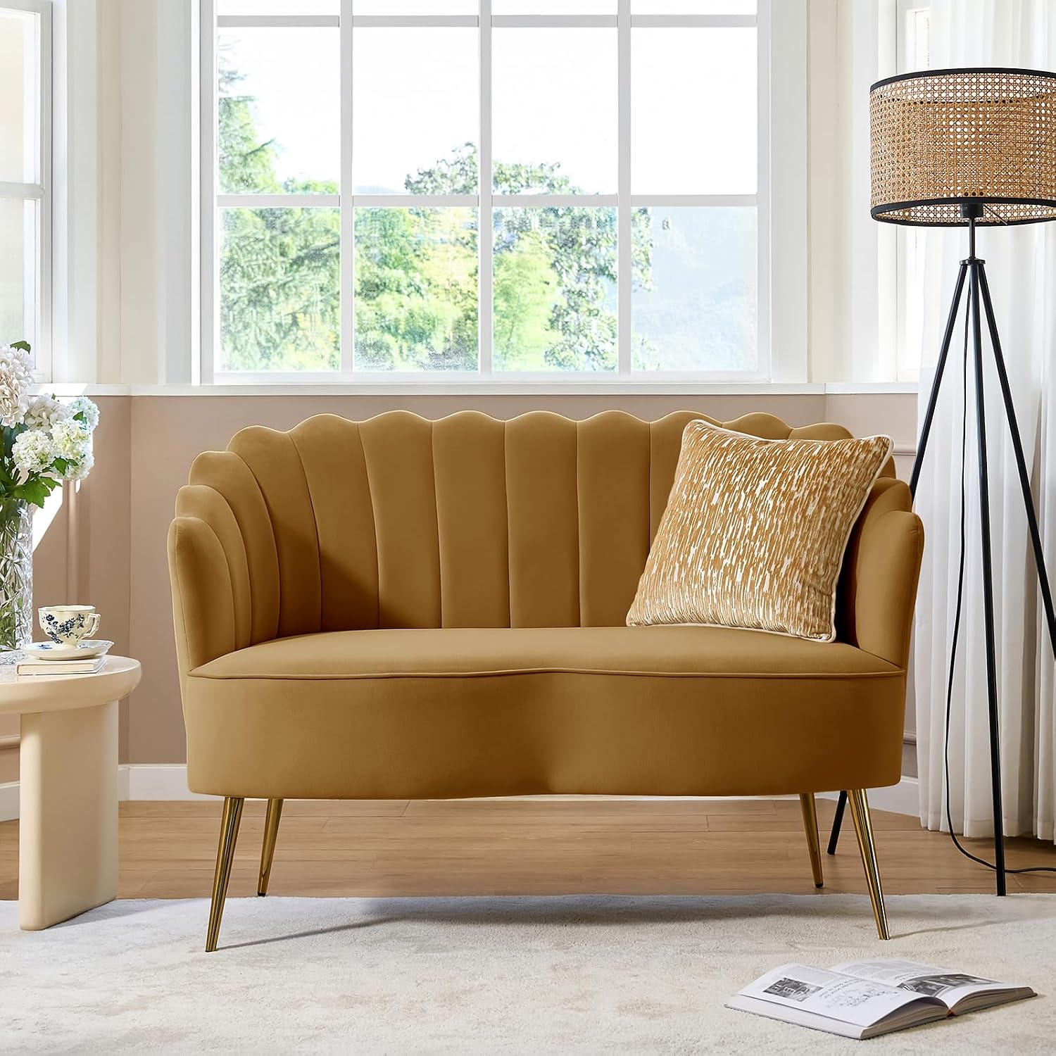 HULALA HOME Modern Velvet Loveseat Sofa with Flower Shaped Back, Comfy Upholstered 2-Seater Sofa with Gold Metal Legs, Small Love Seat Accent Couch for Living Bedroom Leisure Areas, Golden